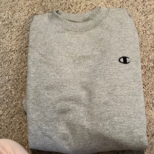 Champion Crewneck.